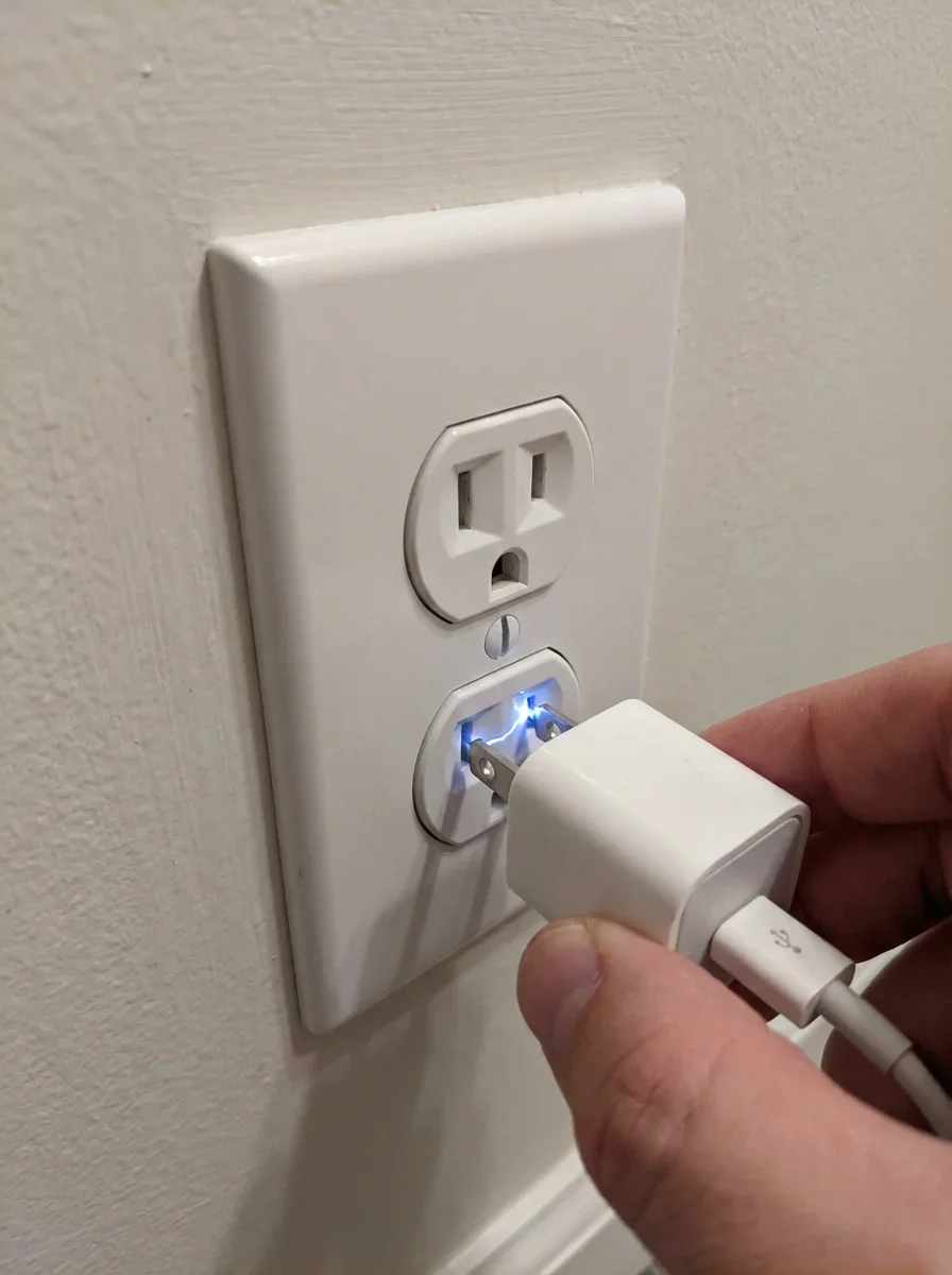 What Causes an Outlet to Spark — outlet sparking